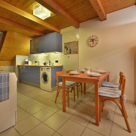 Old Town Apartments Tyn Прага Екстериор снимка
